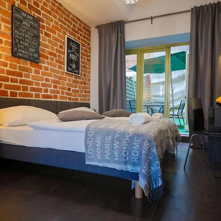 Boogie Deluxe Old Town