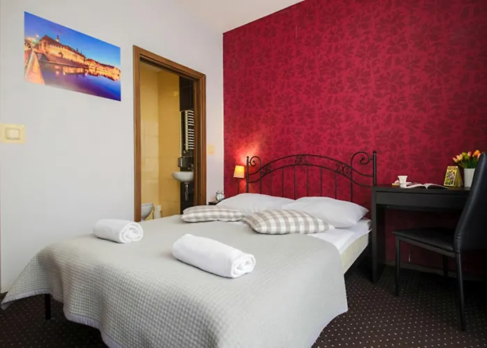 Boogie Deluxe Old Town