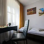 Boogie Deluxe Old Town Ξενοδοχείο με διαμερίσματα 3*