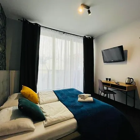 Апарт-готель Boogie Deluxe Old Town 3*