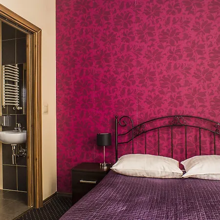 Boogie Deluxe Old Town 公寓式酒店 3*