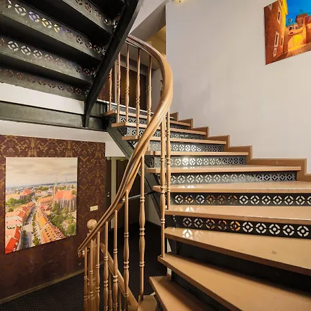 Boogie Deluxe Old Town 弗罗茨瓦夫