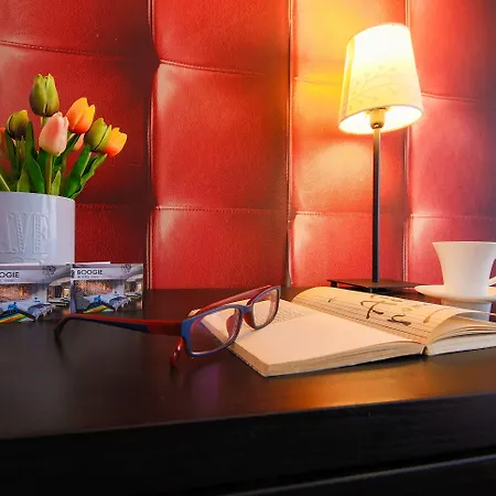 Boogie Deluxe Old Town 弗罗茨瓦夫