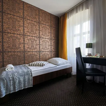 Boogie Deluxe Old Town 公寓式酒店 3*